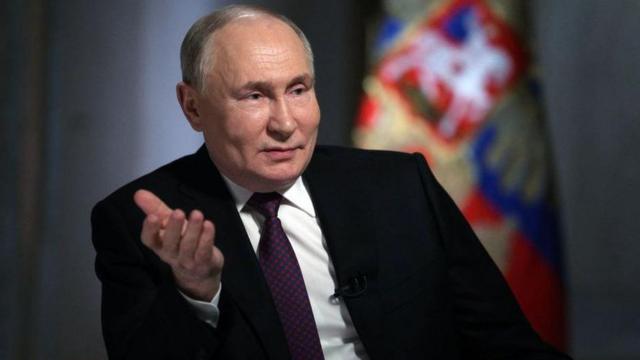 Vladimir Putin vence eleições russas e permanece no poder até 2030